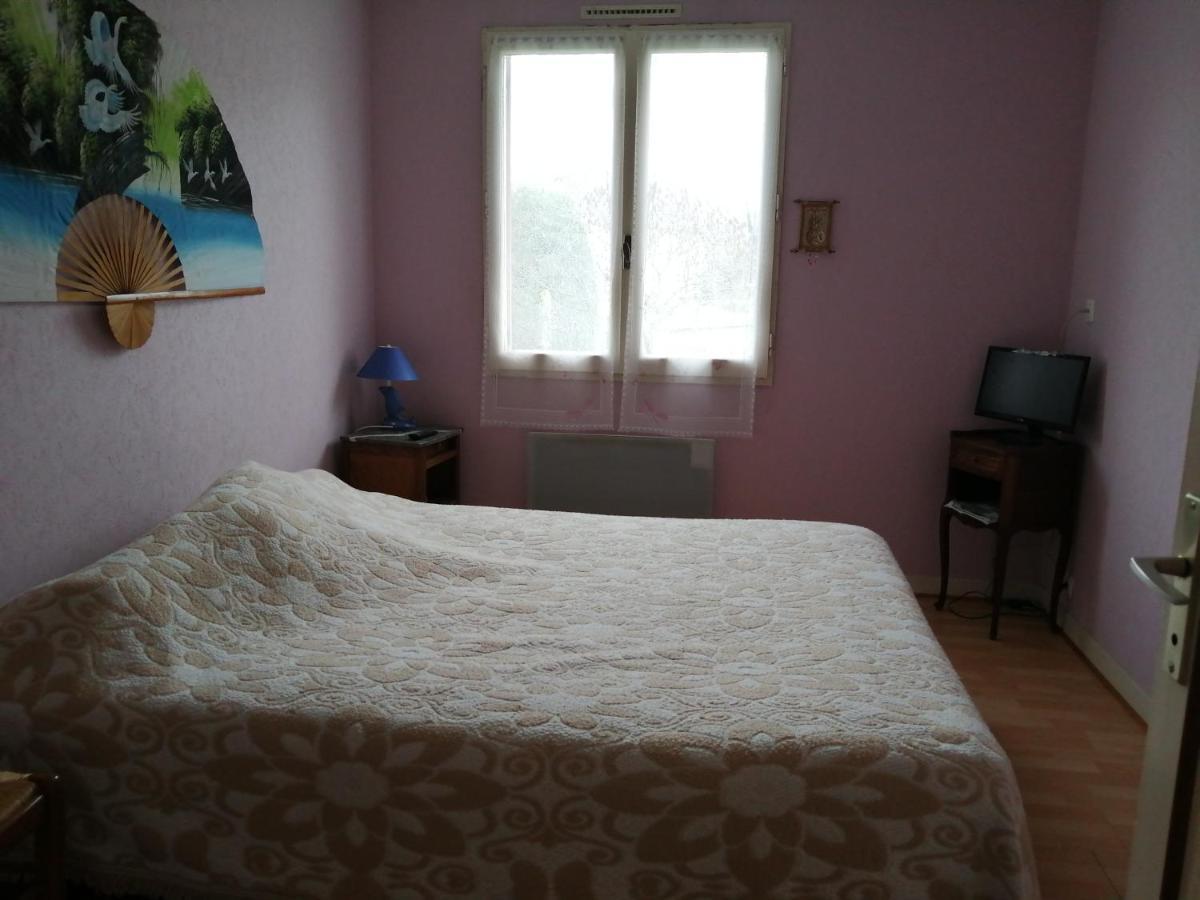 La Pomponnette Bed & Breakfast Bouresse Exterior photo