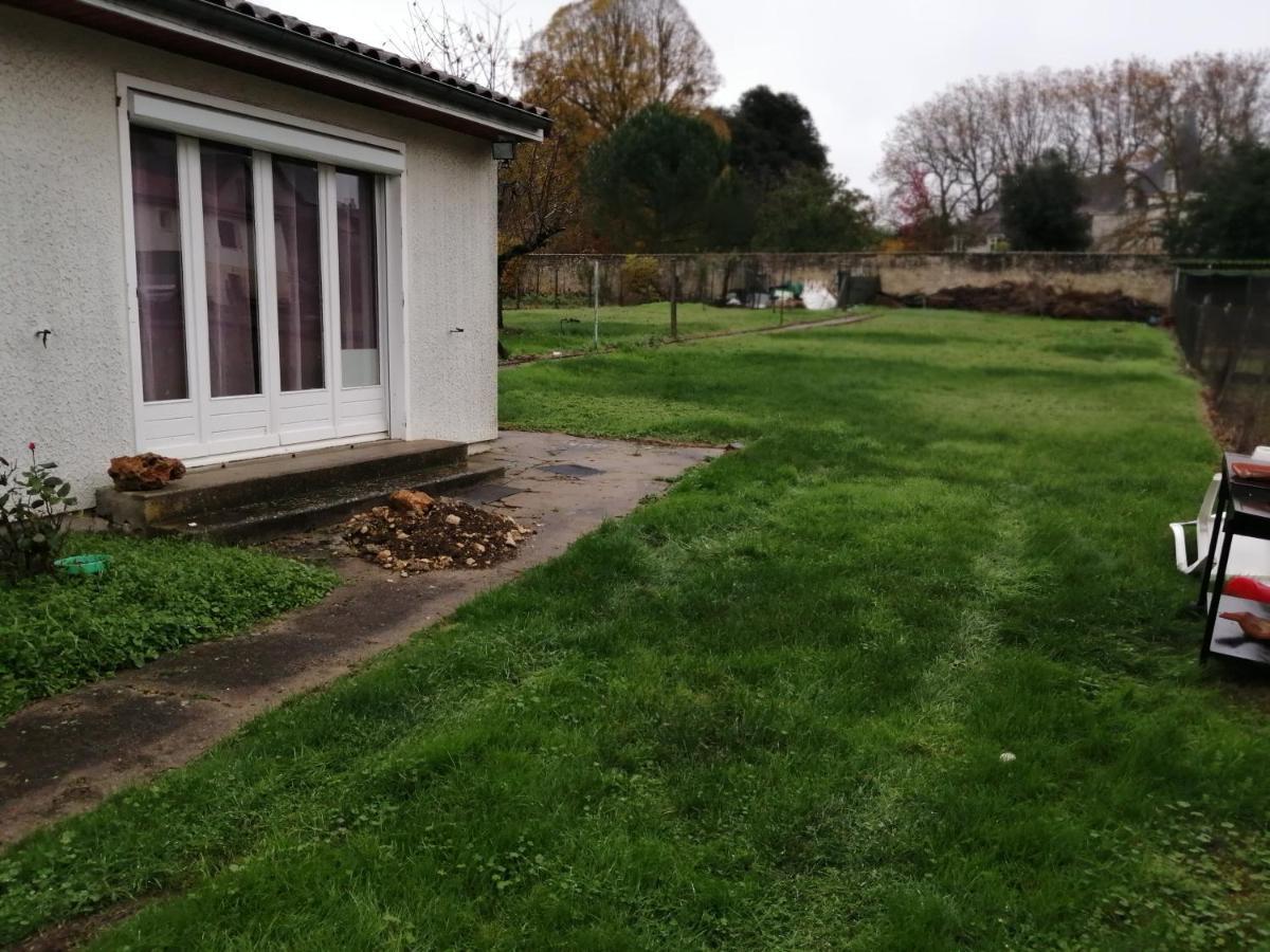 La Pomponnette Bed & Breakfast Bouresse Exterior photo